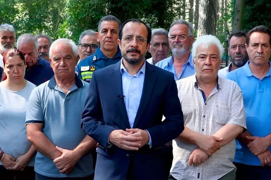 Η στάχτη της πολιτικής ευθύνης Η στάχτη της πολιτικής ευθύνης