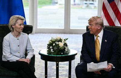 Συμφωνία ΕΕ-ΗΠΑ: Δασμοί 15% στα ευρωπαϊκά προϊόντα