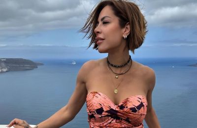 Η Μαριάντα Πιερίδη προκαλεί το Instagram με το απόλυτα γυμνασμένο κορμί της στην παραλία. Τι και αν έφτασε τα 52 της; Η διάσημη τραγουδίστρια παραμένει εντυπωσιακή! 