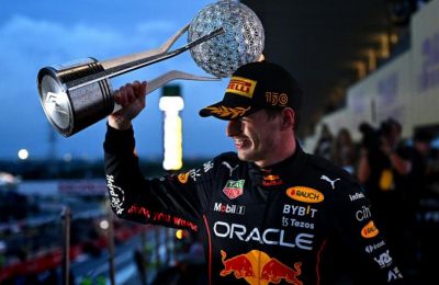 Παραμένει στη Red Bull ο Φερστάπεν