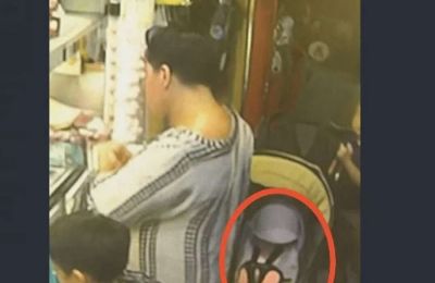 «Το παιδί χτύπησε στο κεφάλι στο μπάνιο»