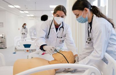 Ιατρική Σχολή EUC:Από την Κύπρο στη Φρανκφούρτη,Μια Παγκόσμια Παρουσία