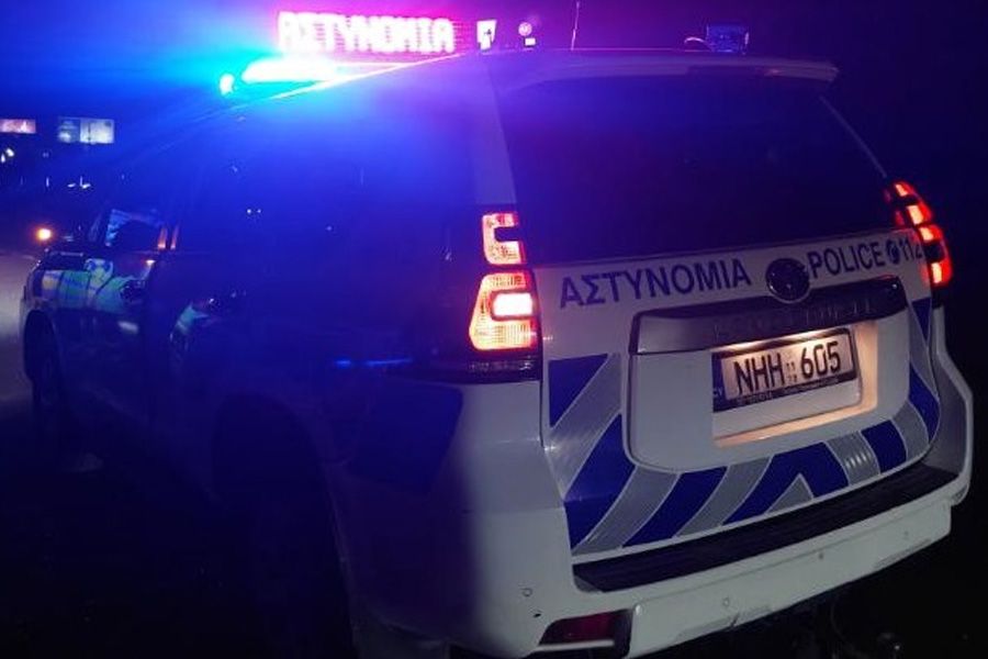 Τα ήπιε, οδήγησε και ανατράπηκε σε χωράφι το όχημά του