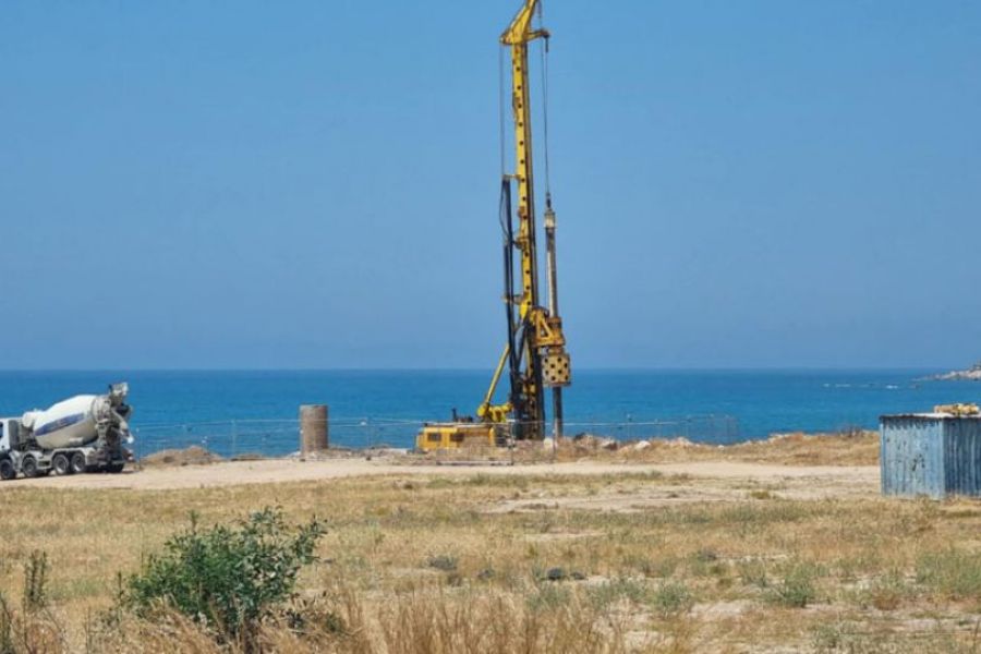Προχωρά η εγκατάσταση κινητής μονάδας αφαλάτωσης στα Πότιμα