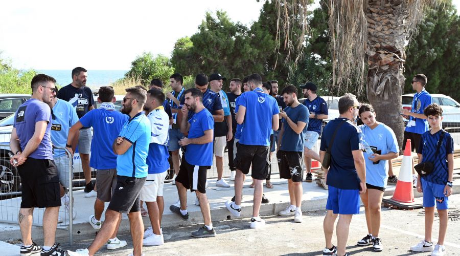 Υποδέχονται Νταβίντ Λουίζ οι Παφίτες (vids & pics)