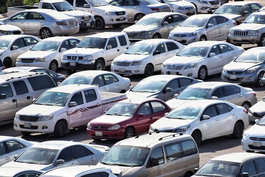 Μεγάλη μείωση των πωλήσεων οχημάτων λόγω ανακλήσεων