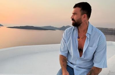 Ο Δημήτρης Αλεξάνδρου δεν περνάει και την πιο ήσυχη εβδομάδα του – κι όμως, το αντιμετωπίζει με αξιοθαύμαστη ψυχραιμία.