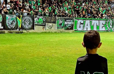 «Θυμάμαι τον πατέρα μου να με κρατά» (pics)