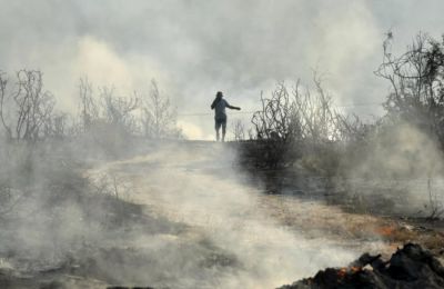 Ο κοινοτάρχης Πάνω Κυβίδων μίλησε για την πιο δύσκολη, ίσως, απόφαση στη ζωή του, βλέποντας τη φωτιά να πλησιάζει