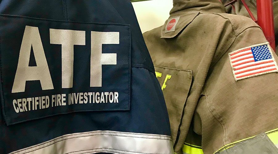 Ήρθαν οι 10 Αμερικανοί ATF - Πώς θα ερευνήσουν τη φονική πυρκαγιά 