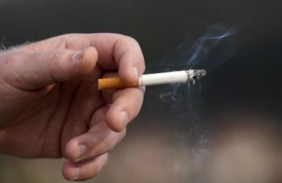 Φουγάρα οι Ευρωπαίοι - Ποιοι καπνίζουν περισσότερο 