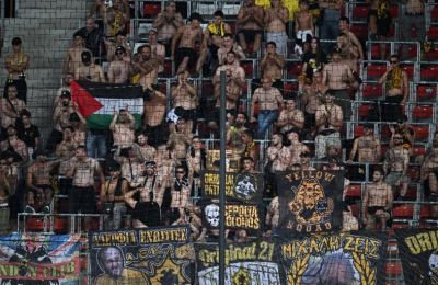Πορεία των οπαδών της ΑΕΚ προς το γήπεδο του Άρη Λεμεσού