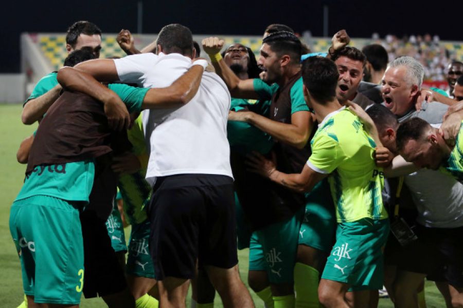 «Σφαλιάρα» στη Λέγκια… και αγκαλιά με League Phase!