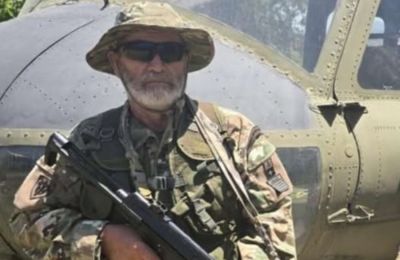 «Να είσαι έτοιμος να υπερασπιστείς αν χρειαστεί, την οικογένεια και την πατρίδα σου», έγραψε ο -ένοπλος εθνοφύλακας- Μάριος Ματσάκης
