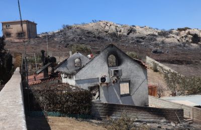 Πηγές του ΔΕΔΔΗΕ, πάντως, λένε ότι η σύλληψη των δύο τεχνικών είναι «άδικη και παράνομη»