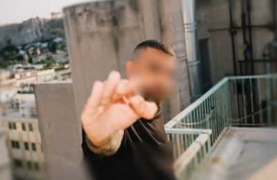 Έφερναν τα ναρκωτικά με ταχυδρομικά δέματα από τις ΗΠΑ 