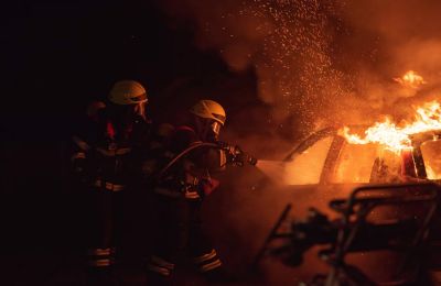 Στη σκηνή μετέβησαν μέλη της ΑΔΕ και του ΤΑΕ Λάρνακας τα οποία απέκλεισαν τη σκηνή και από τις εξετάσεις που διενεργήθηκαν εντοπίστηκε ένας κάλυκας