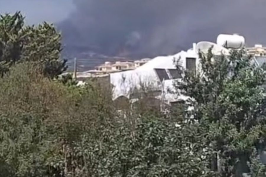 Πυρκαγιά στην Επαρχία Πάφου (ΒΙΝΤΕΟ) Πυρκαγιά στην Επαρχία Πάφου (ΒΙΝΤΕΟ)