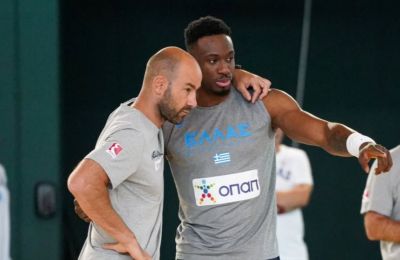 Ελλάδα: Προπόνηση με Σπανούλη σε ρόλο αμυντικού
