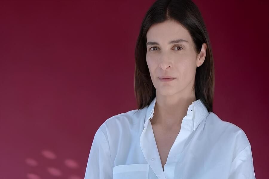 Ακομπλεξάριστη η Κουλουκάκου! Έτσι είναι το πρόσωπό της χωρίς μακιγιάζ