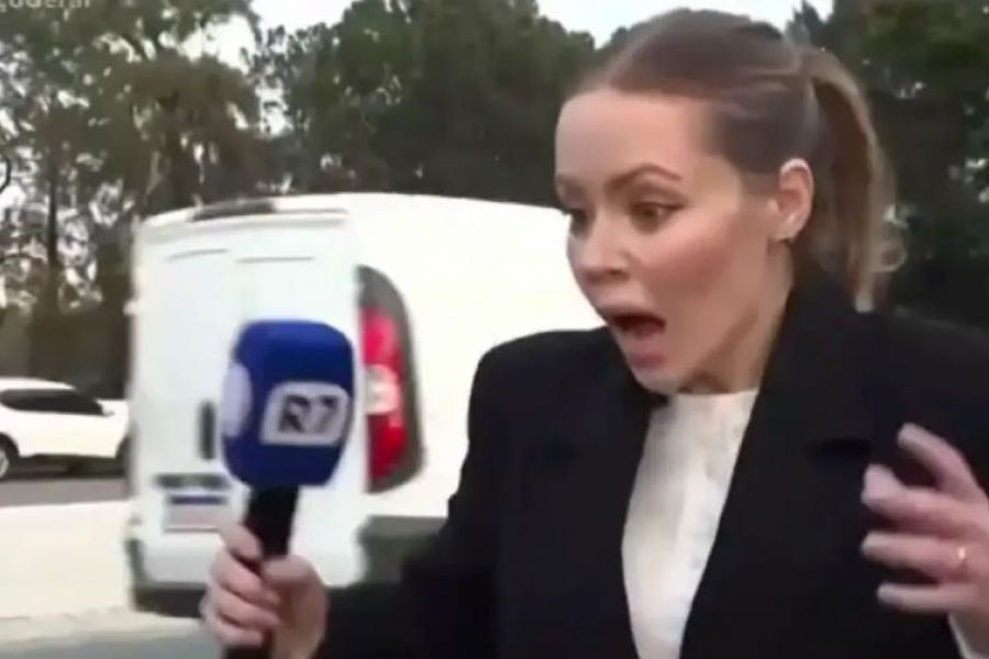 Κλεψιά live στη Βραζιλία: Ποδηλάτης άρπαξε κινητό από ρεπόρτερ -ΒΙΝΤΕΟ