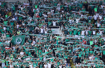 Ομόνοια: Έσπασε το φράγμα των 10 000