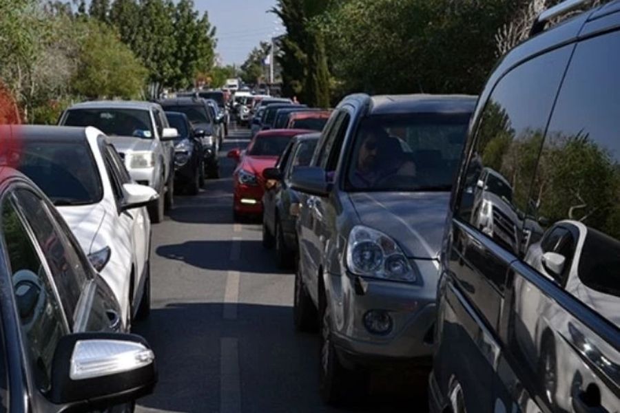 Διέλευση από τα κατεχόμενα μόνο με ταυτότητα Κυπριακής Δημοκρατίας