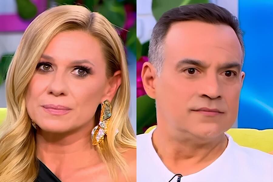 Κατερίνα Καραβάτου: «Τι μέρα!» Κατερίνα Καραβάτου: «Τι μέρα!»
