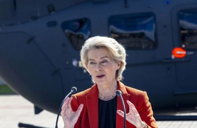 Συναγερμός για «ρωσικό σαμποτάζ» στο αεροσκάφος της Φον ντερ Λάιεν