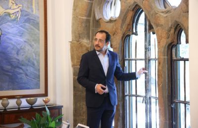 Κάποιοι μετέφεραν στην κοινωνία ότι είναι πολυσυνταξιούχος, των 4-5.000 ευρώ ενώ είναι λήπτης μόνο μιας σύνταξης από τη θητεία του ως διπλωμάτης, ανέφερε ο Νίκος Χριστοδουλίδης