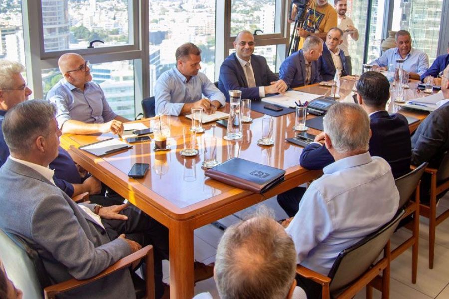 Στα ίδια ο διάλογος για την ΑΤΑ Στα ίδια ο διάλογος για την ΑΤΑ