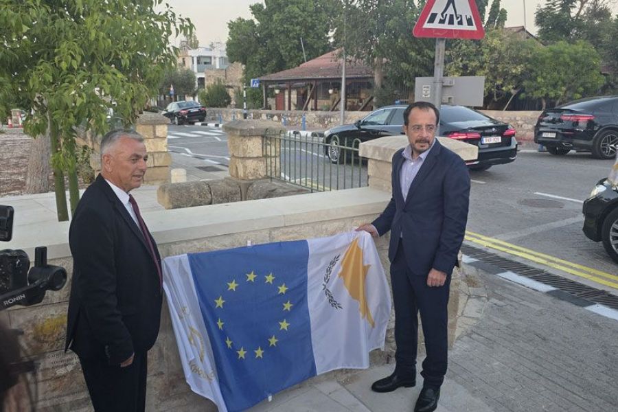 Εξήγγειλε τη δημιουργία νοσοκομείου στην Πόλη Χρυσοχούς ο Πρόεδρος Εξήγγειλε τη δημιουργία νοσοκομείου στην Πόλη Χρυσοχούς ο Πρόεδρος