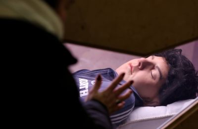 Ήταν αρχικά προγραμματισμένη για τον Απρίλιο, αλλά αναβλήθηκε λόγω του θανάτου του Πάπα Φραγκίσκου