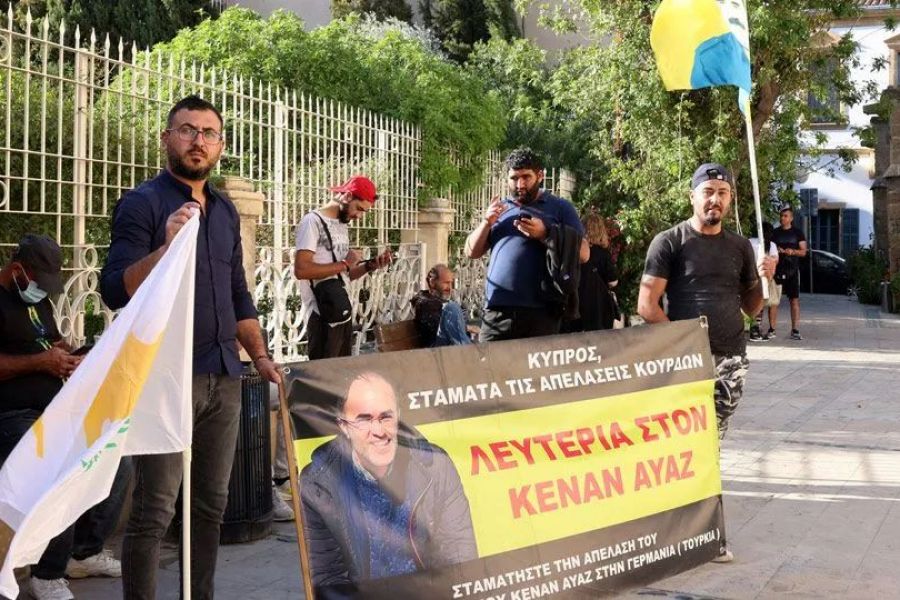 Επέστρεψε στην Κύπρο ο Κενάν Αγιάζ Επέστρεψε στην Κύπρο ο Κενάν Αγιάζ
