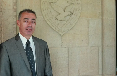 Η αδυναμία των μηχανισμών του κράτους να εντοπίσουν εγκαίρως την πλαστογραφία έδωσε τη δυνατότητα στον Γιαννάκη να επωφελείται για 30 ολόκληρα χρόνια
