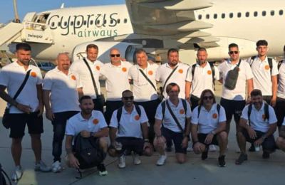 Πέταξε για Ελλάδα η ποδοσφαιρική ομάδα του Δήμου Λάρνακας! 