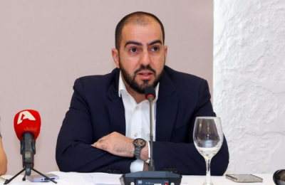 Πραστίτης για όλους και όλα! 