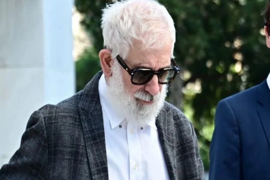 Πέτρος Φιλιππίδης: Κατέθεσε τα χαρτιά του για σύνταξη