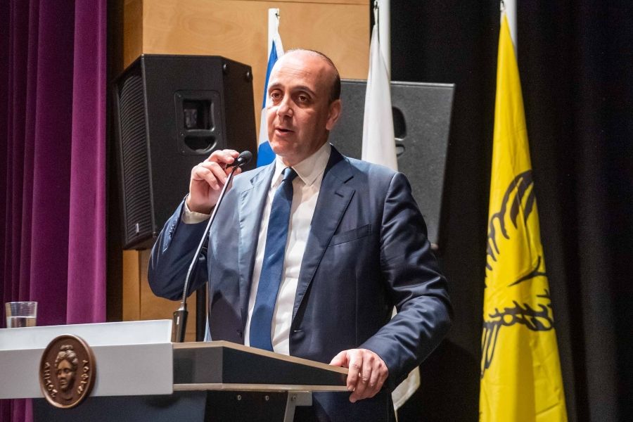 Φαίδωνας: Τη μετατρέπουν σε προνόμιο πλουσίων και ξένων επενδυτών Φαίδωνας: Τη μετατρέπουν σε προνόμιο πλουσίων και ξένων επενδυτών