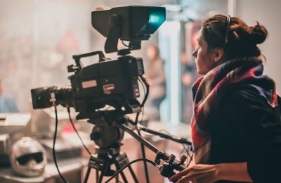 Mediablog: Ο άγριος καυγάς δύο καναλιών λίγο πριν αρχίσει η νέα σεζόν