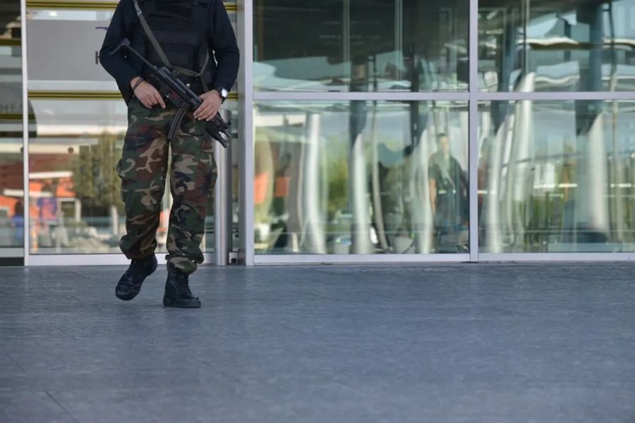 Ισραηλινή προειδοποίηση έβαλε στην πρίζα τις δυνάμεις ασφαλείας Ισραηλινή προειδοποίηση έβαλε στην πρίζα τις δυνάμεις ασφαλείας
