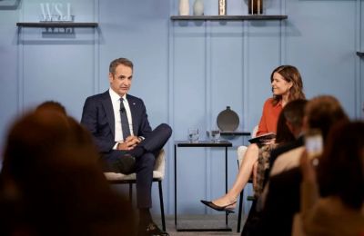 Ο Έλληνας πρωθυπουργός στη συνέντευξη που παραχώρησε στη Wall Street Journal και την Έμα Τάκερ