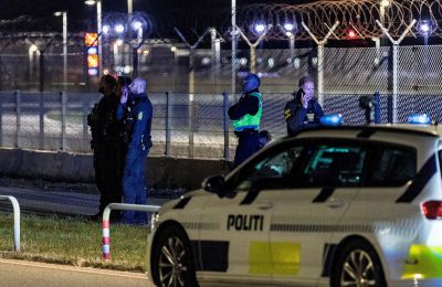 Πρόκειται για τα αεροδρόμια του Άαλμποργκ, του Έσμπιεργκ, του Σόντερμποργκ και του Σκρίντστρουπ