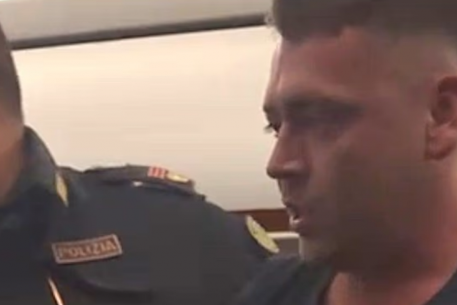 Χαμός: Επιβάτης υποχρέωσε τον πιλότο σε αναγκαστική προσγείωση -ΒΙΝΤΕΟ