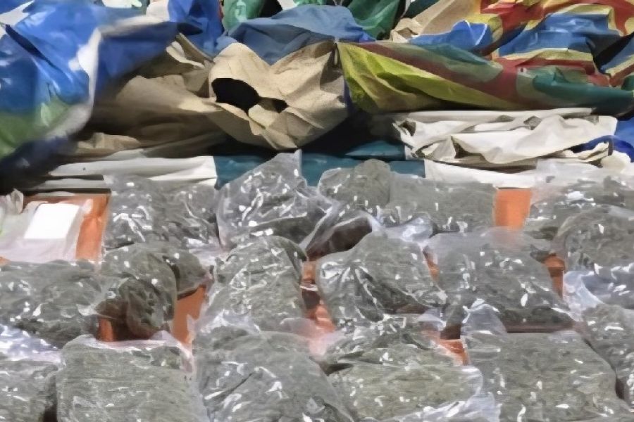 ΕΙΚΟΝΕΣ από τα 100 κιλά ναρκωτικών σε εμπορευματοκιβώτιο με παιχνίδια