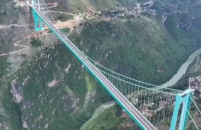 Η εντυπωσιακή κατασκευή υψώνεται 625 μέτρα