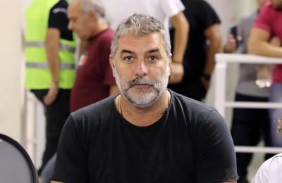 Πήρε παραμάζωμα 5 αυτοκίνητα 