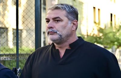 Στο φως της δημοσιότητας ήρθε για πρώτη φορά βίντεο ντοκουμέντο, στο οποίο βλέπουμε το όχημα που οδηγούσε ο Βασίλης Μπισμπίκης λίγο μετά το τρακάρισμα στη Φιλοθέη.