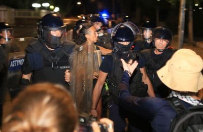 Ένταση στη συγκέντρωση αλληλεγγύης έξω από το ΥΠΕΞ (ΦΩΤΟΓΡΑΦΙΕΣ)