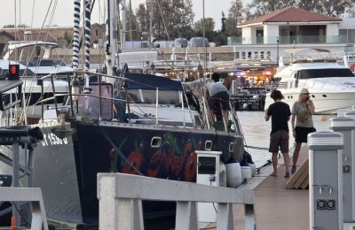 Αστυνομία και την Λιμενική διερευνούν εάν πρόκειται για Ευρωπαίους ή για πολίτες τρίτων χωρών